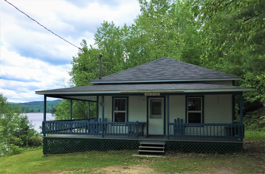Chalet Des Bouleaux | 130 Ch Hormidas Bondu, Notre-Dame-de-Pontmain, QC J0W 1S0, Canada | Phone: (819) 597-2957