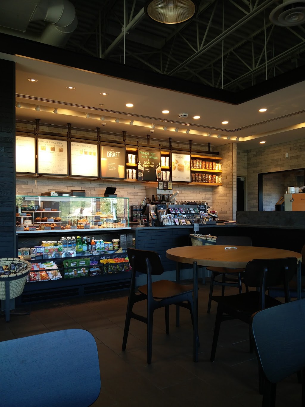 Starbucks | 10385 120 St #101, Surrey, BC V3V 0C1, Canada | Phone: (778) 558-9253