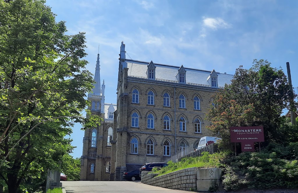 Le Monastère Appartements | 25 Côte Gravel, Sainte-Anne-de-Beaupré, QC G0A 3C0, Canada | Phone: (418) 998-6719