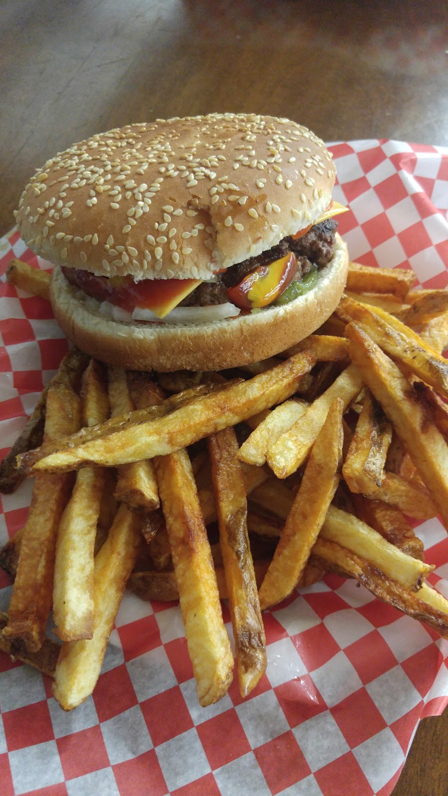 Recardos Take-Out | 12779 Peggys Cove Rd, Tantallon, NS B3Z 2N2, Canada | Phone: (902) 826-2114