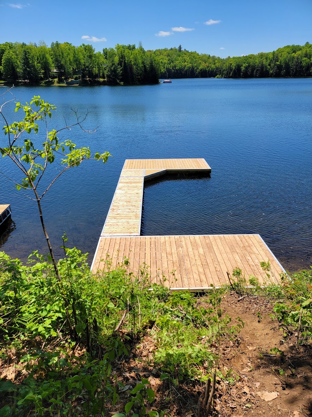 Wholesale Docks | 5082 Trafalgar Rd, Georgetown, ON L7G 4S4, Canada | Phone: (519) 329-3325