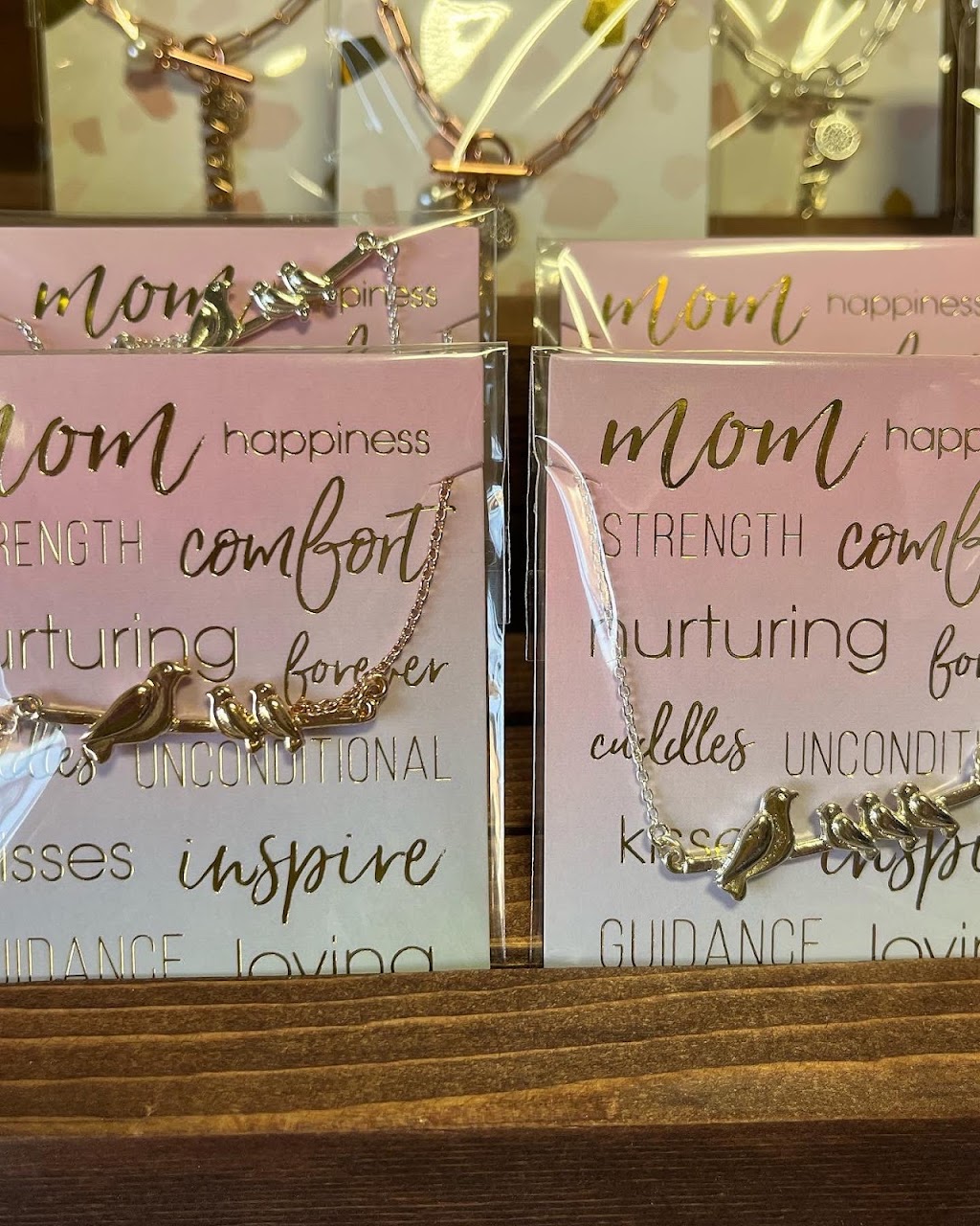 Tarts N Tiques Boutique | 8818 111 St unit 130, Fort Saskatchewan, AB T8L 2R7, Canada | Phone: (780) 999-1386