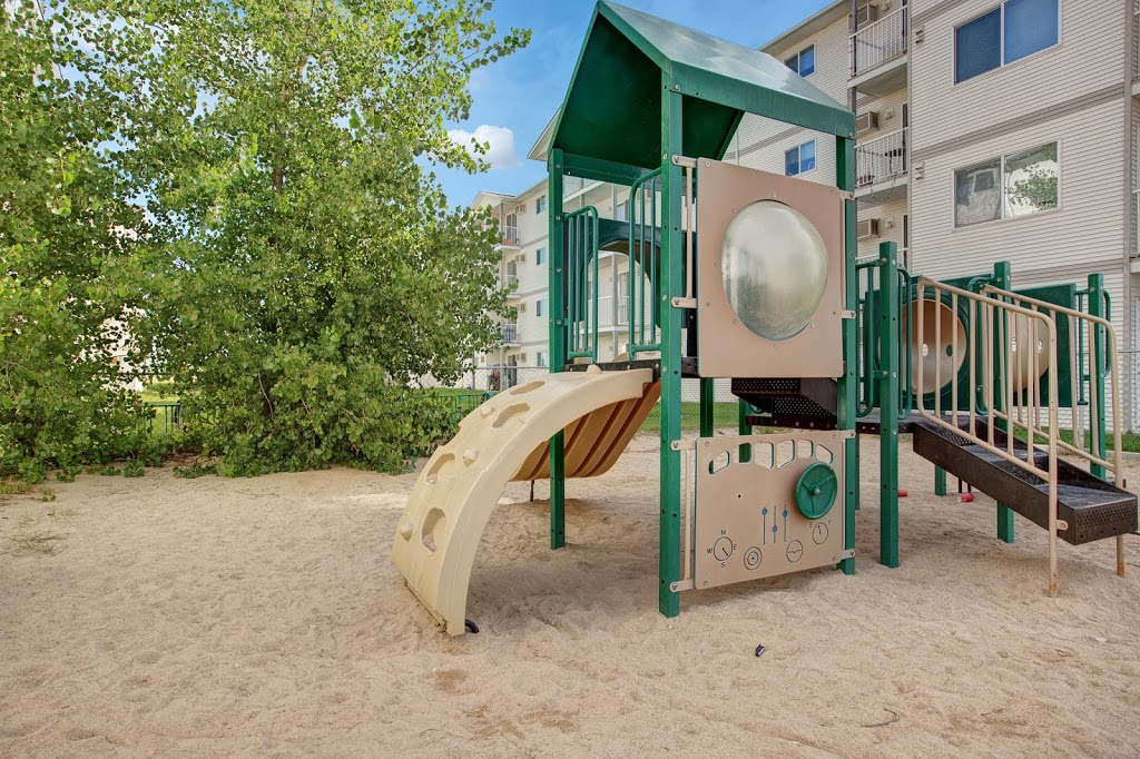 Villagio Apartment Homes | 1175 Leila Ave, Winnipeg, MB R2P 2Y1, Canada | Phone: (204) 400-6500
