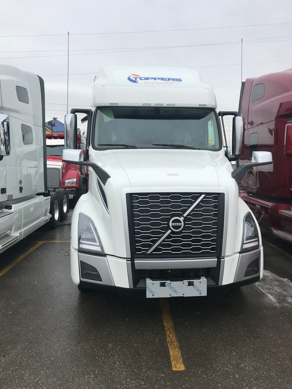 TOPPERS TRUCKING INC | 6084 Shawson Dr, Mississauga, ON L5T 1E6, Canada | Phone: (416) 500-0741