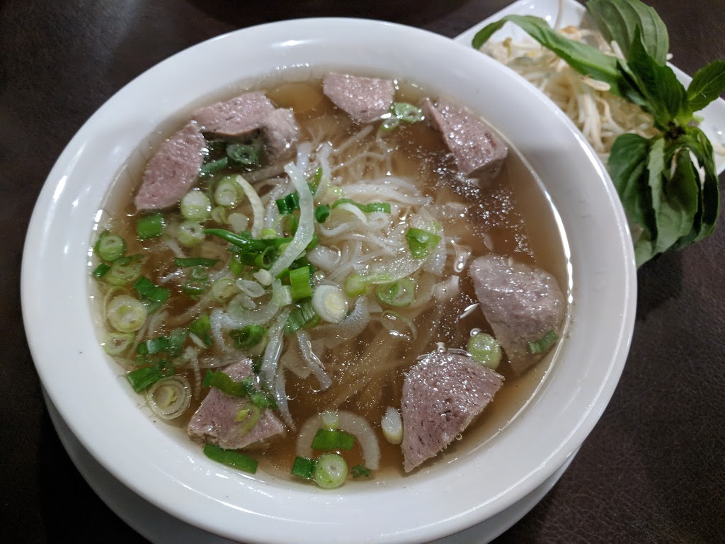 Naomi Vietnamese Restaurant | 8590 200 St #10, Langley City, BC V2Y 2B9, Canada | Phone: (604) 888-7778
