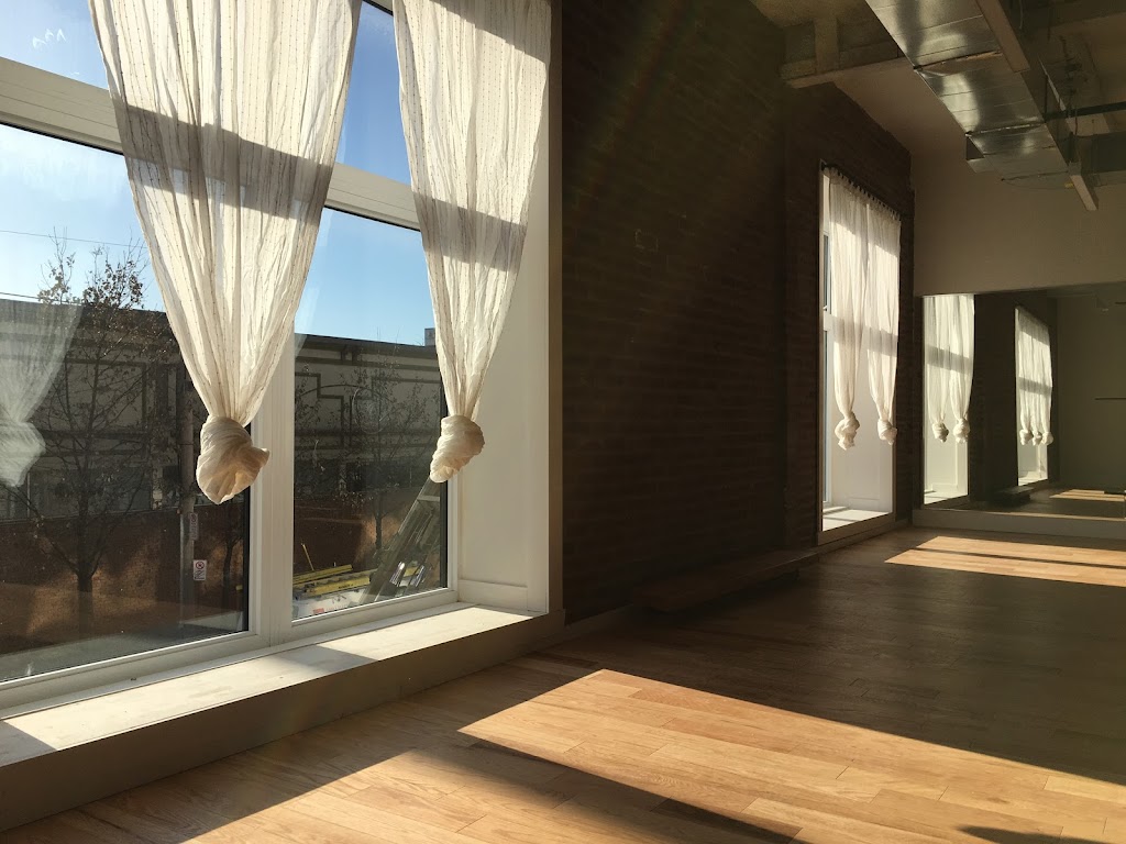 Liv Yoga | 4468 Wellington St #210, Verdun, QC H4G 2G4, Canada | Phone: (514) 303-0616