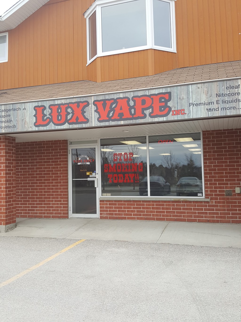 Lux Vape | 600 Scotland St #13b, Fergus, ON N1M 3S1, Canada | Phone: (519) 787-7797