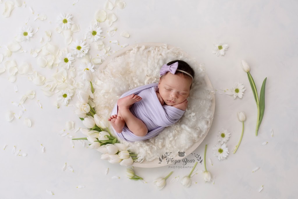Freya Bear Photography | 20-8968 208 St, Langley City, BC V1M 4C5, Canada | Phone: (778) 929-0800
