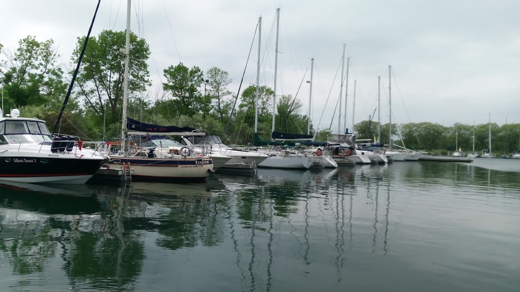 Etobicoke Yacht Club 300 Humber Bay Park Rd W, Etobicoke, ON M8V 3X7, Canada