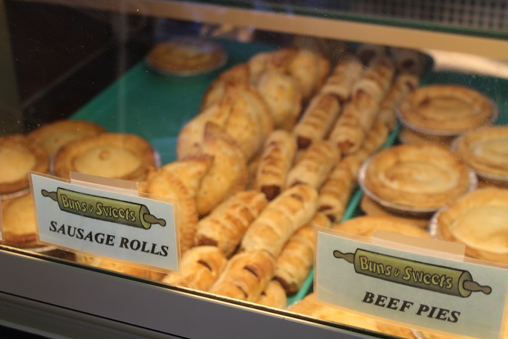 Buns & Sweets | 818 Hunter St, Bridgenorth, ON K0L 1H0, Canada | Phone: (705) 292-0929