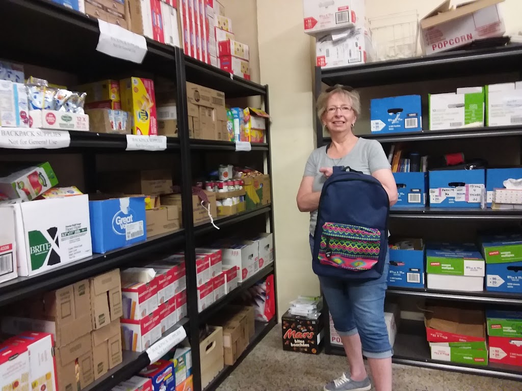 Helping Hand Food Bank | 131 Rolph St, Tillsonburg, ON N4G 3Y8, Canada | Phone: (519) 688-3434