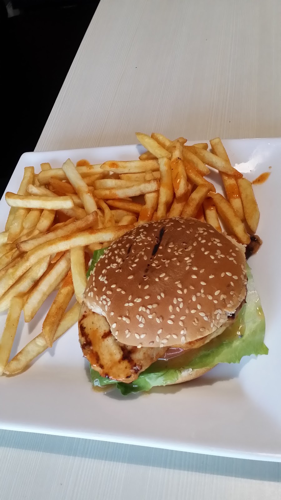 Chick Fiesta | 2200 Brock Rd C4, Pickering, ON L1X 2R2, Canada | Phone: (905) 239-4040