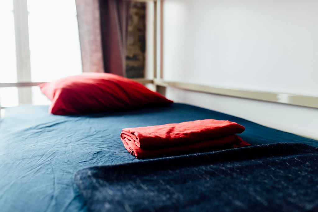 Auberge Saint-Paul Hostel | 347 Rue Saint Paul Est, Montréal, QC H2Y 1H3, Canada | Phone: (438) 386-1339
