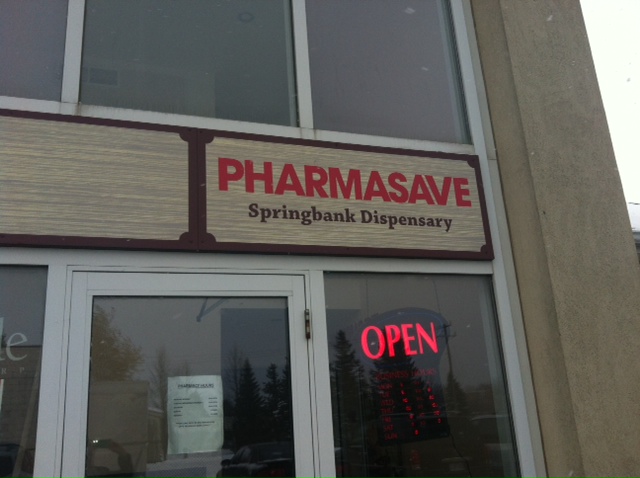 Pharmasave Springbank | health | 35 Springbank Ave, Woodstock, ON N4S 7P6, Canada | 5195394888 OR +1 519-539-4888