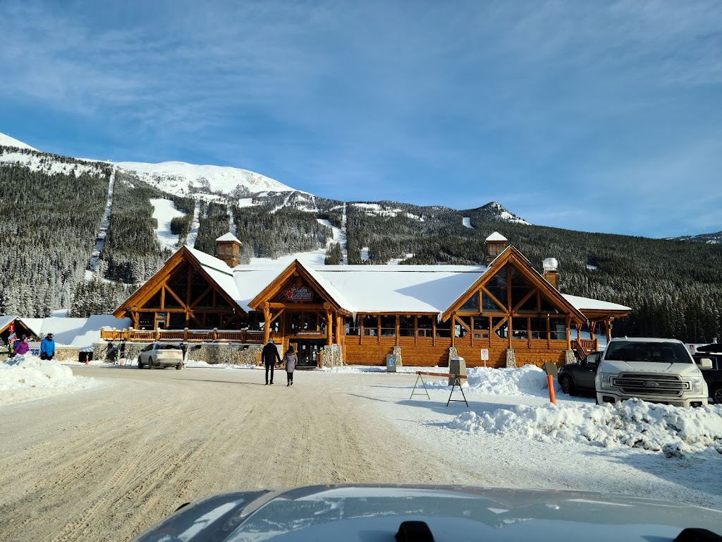 Lake Louise Ski Resort & Summer Gondola | 1 Whitehorn Rd, Lake Louise, AB T0L 1E0, Canada | Phone: (403) 522-3555