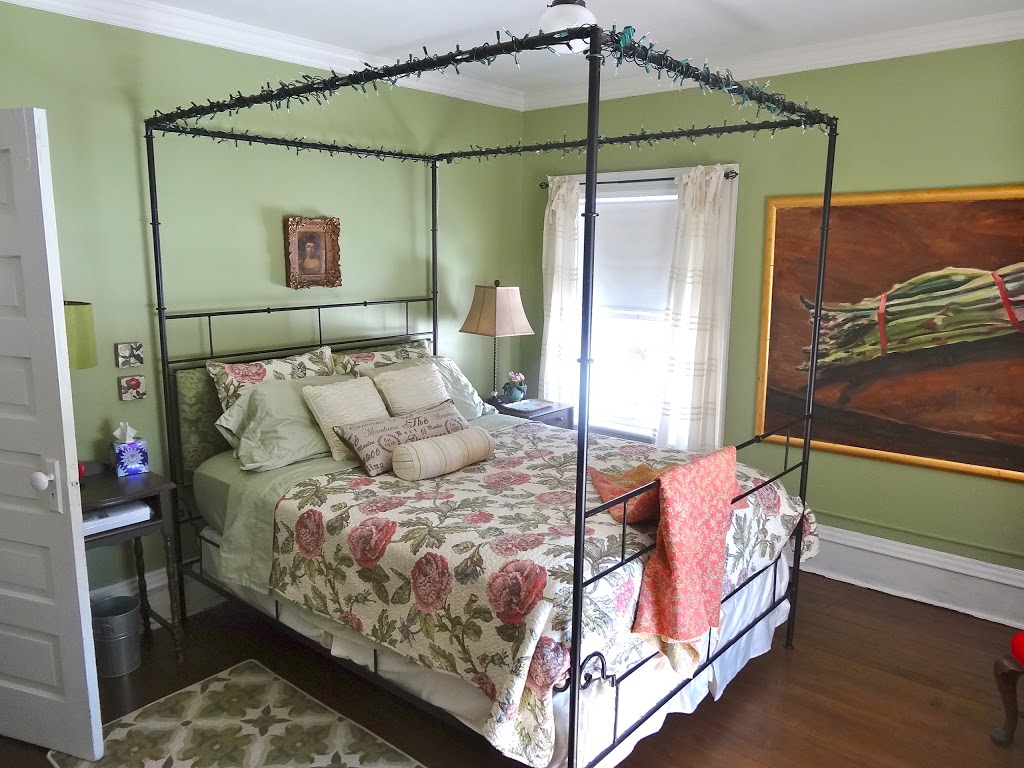 The Captains House Bed and Breakfast | 423 Hugel Avenue, Midland, ON L4R 1V2, Canada | Phone: (705) 245-3555