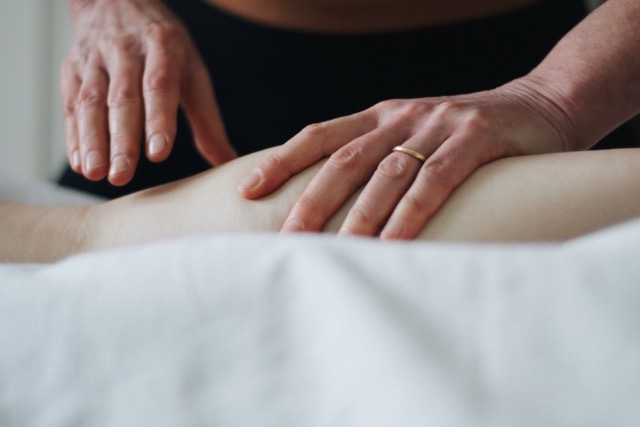 Much Kneaded Massage | 2210 18a St SW, Calgary, AB T2T 4W4, Canada | Phone: (403) 816-5897