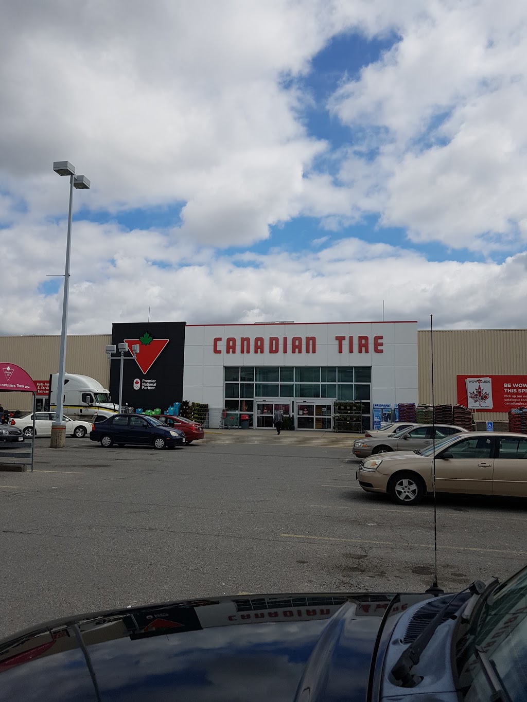 Canadian Tire - Carleton Place, ON | 485 McNeely Ave, Carleton Place, ON K7C 4S6, Canada | Phone: (613) 253-8473