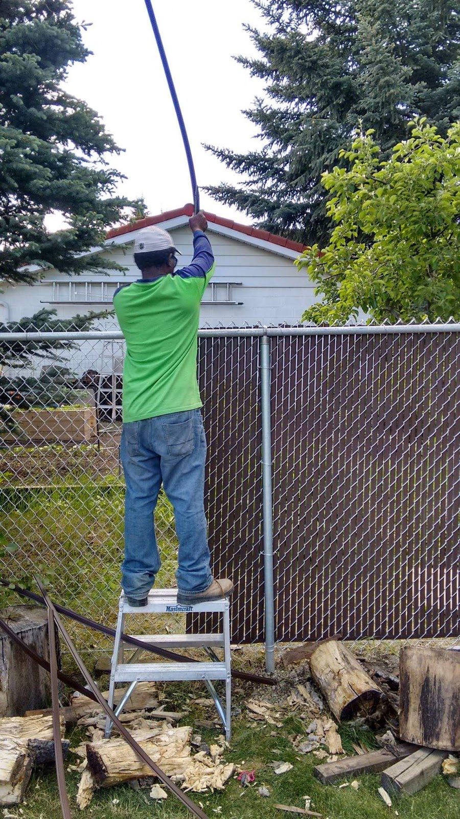 VALLARTA FENCE CALGARY - CALGARY VINYL FENCE SYSTEMS | 1525 47 St SE, Calgary, AB T2A 1R4, Canada | Phone: (403) 689-0655