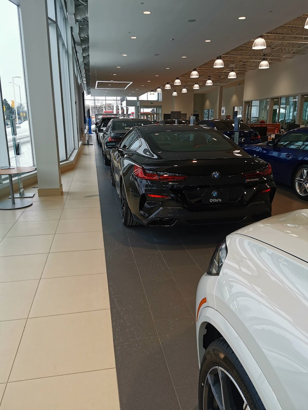 Ottos BMW | 660 Hunt Club Rd, Ottawa, ON K1V 1C1, Canada | Phone: (613) 725-3048
