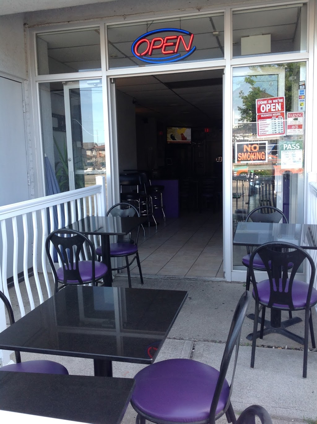 Mastro Nick Pizzeria & Restaurant | 1755 Keele St, York, ON M6M 3W9, Canada | Phone: (416) 651-6001