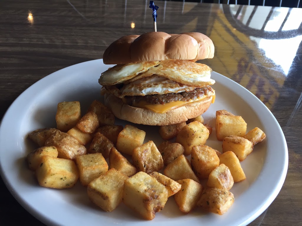 Rivers Edge Restaurant | 4015 River Rd, Niagara Falls, ON L2E 3E4, Canada | Phone: (905) 357-0213