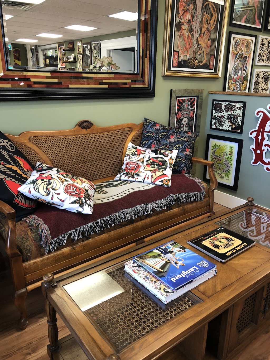 Memorial Tattoo Parlour | 2780 Veterans Memorial Pkwy Unit 210, Victoria, BC V9B 3S6, Canada | Phone: (778) 433-3899