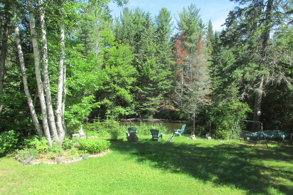 Center Beautiful Life Health | 975 Rue des Bleuets, Val-David, QC J0T 2N0, Canada | Phone: (819) 322-9975