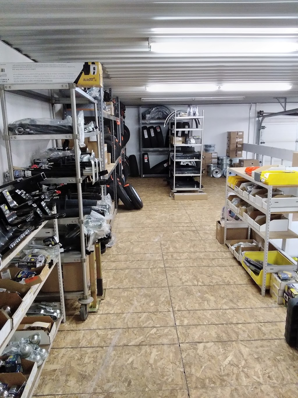 Colins Trailer and Auto Service | 175 N Port Rd, Port Perry, ON L9L 1B2, Canada | Phone: (905) 982-7777