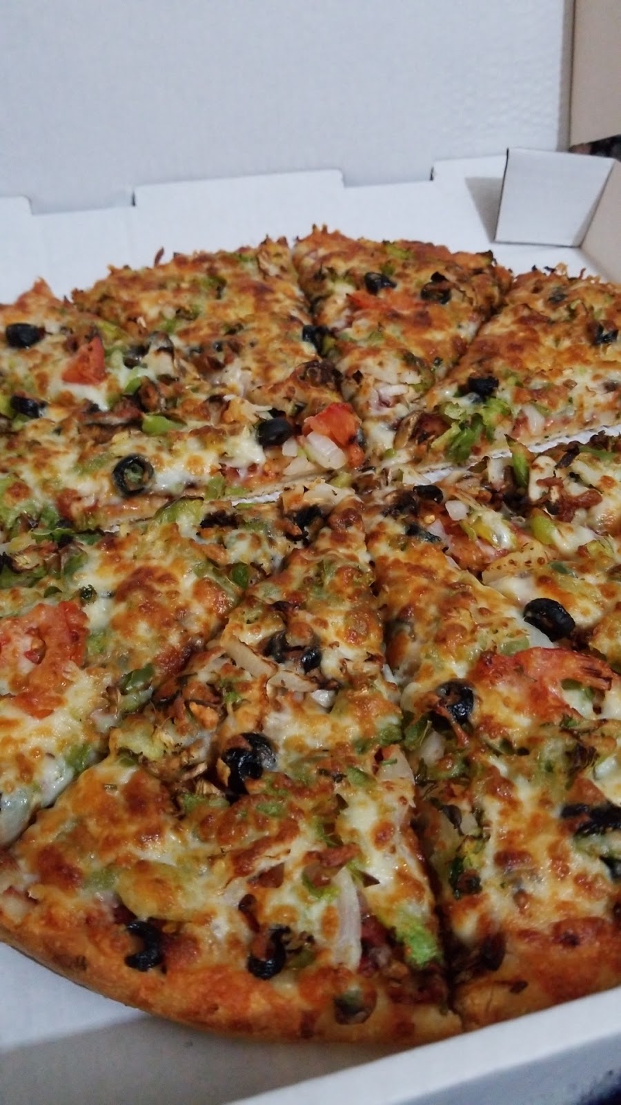 Supreme Pizza | 3304 64 St NE, Calgary, AB T1Y 4L4, Canada | Phone: (403) 285-9412