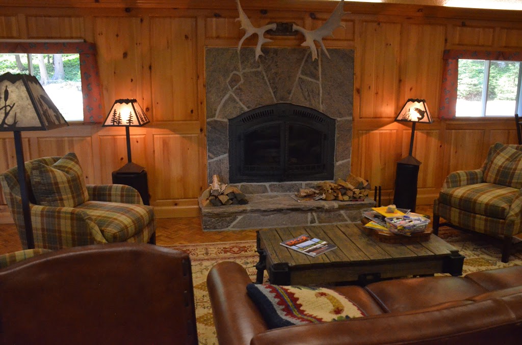 Obabika Lake Lodge | Hyw. 805, River Valley, ON P0H 2C0, Canada | Phone: (705) 688-3557