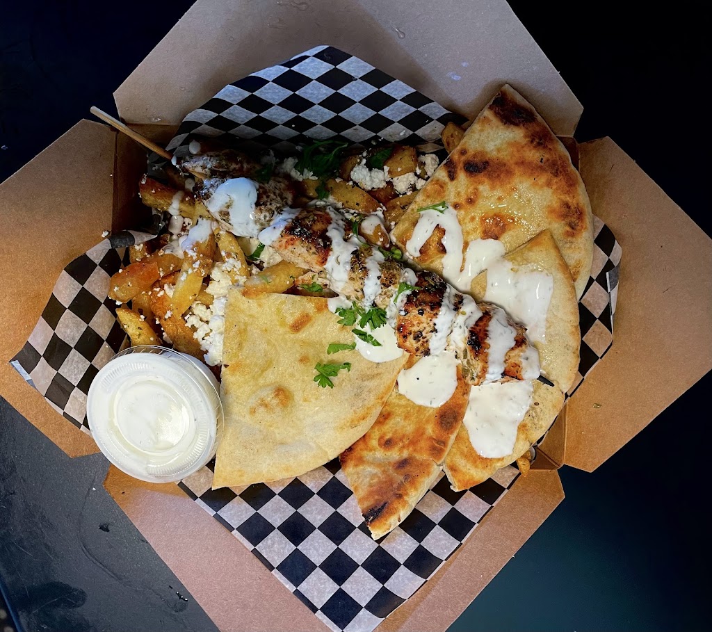 Poutine On The Ritz | 5479 Yonge St, Gilford, ON L0L 1R0, Canada | Phone: (249) 733-2489