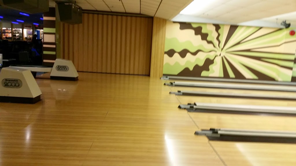 LaVérendrye Bowling Lanes | 614 Des Meurons St, Winnipeg, MB R2H 2P9, Canada | Phone: (204) 237-4137
