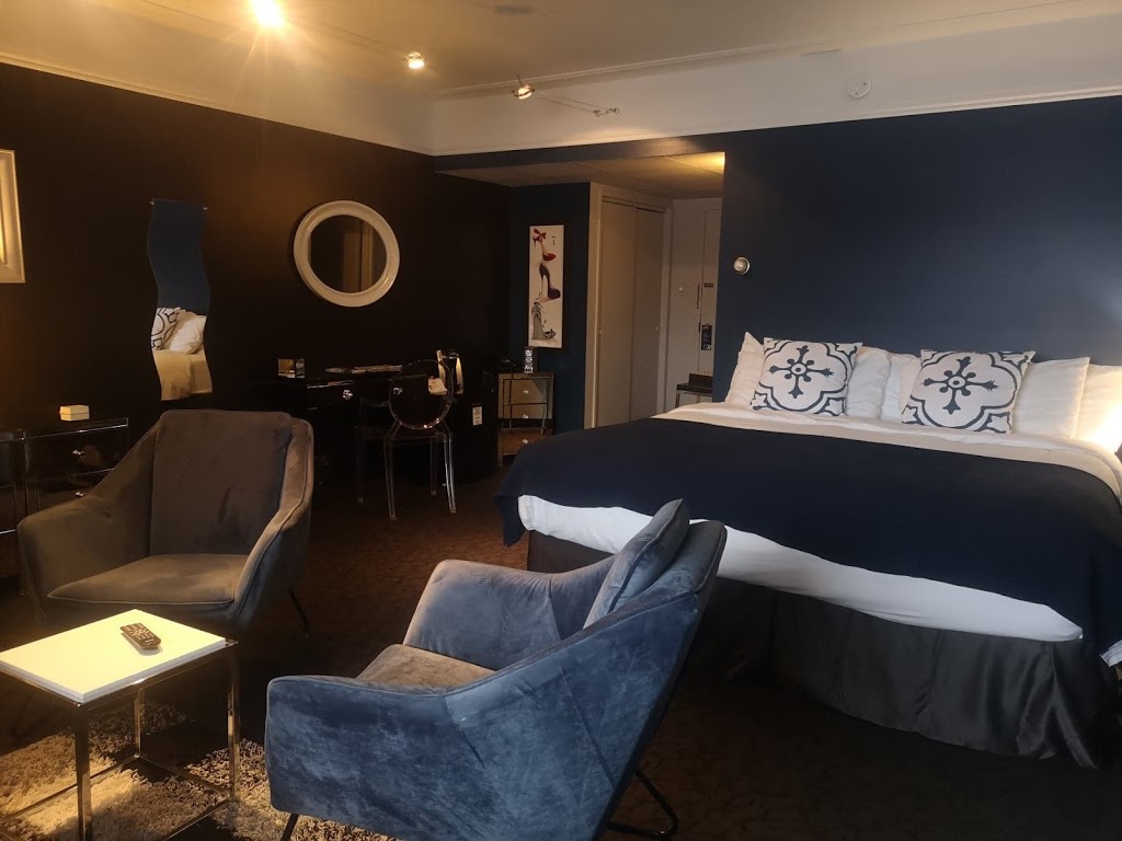 Le Manoir Du Lac-Etchemin | 1415 QC-277, Lac-Etchemin, QC G0R 1S0, Canada | Phone: (418) 625-2101