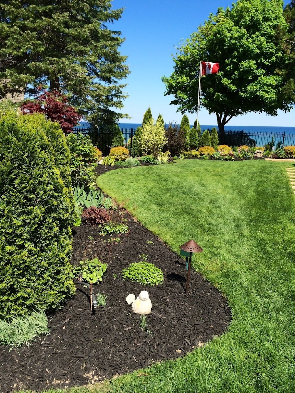Dutchies Landscaping | 4471 Spring Creek Rd, Lincoln, ON L0R 2C0, Canada | Phone: (905) 348-5836