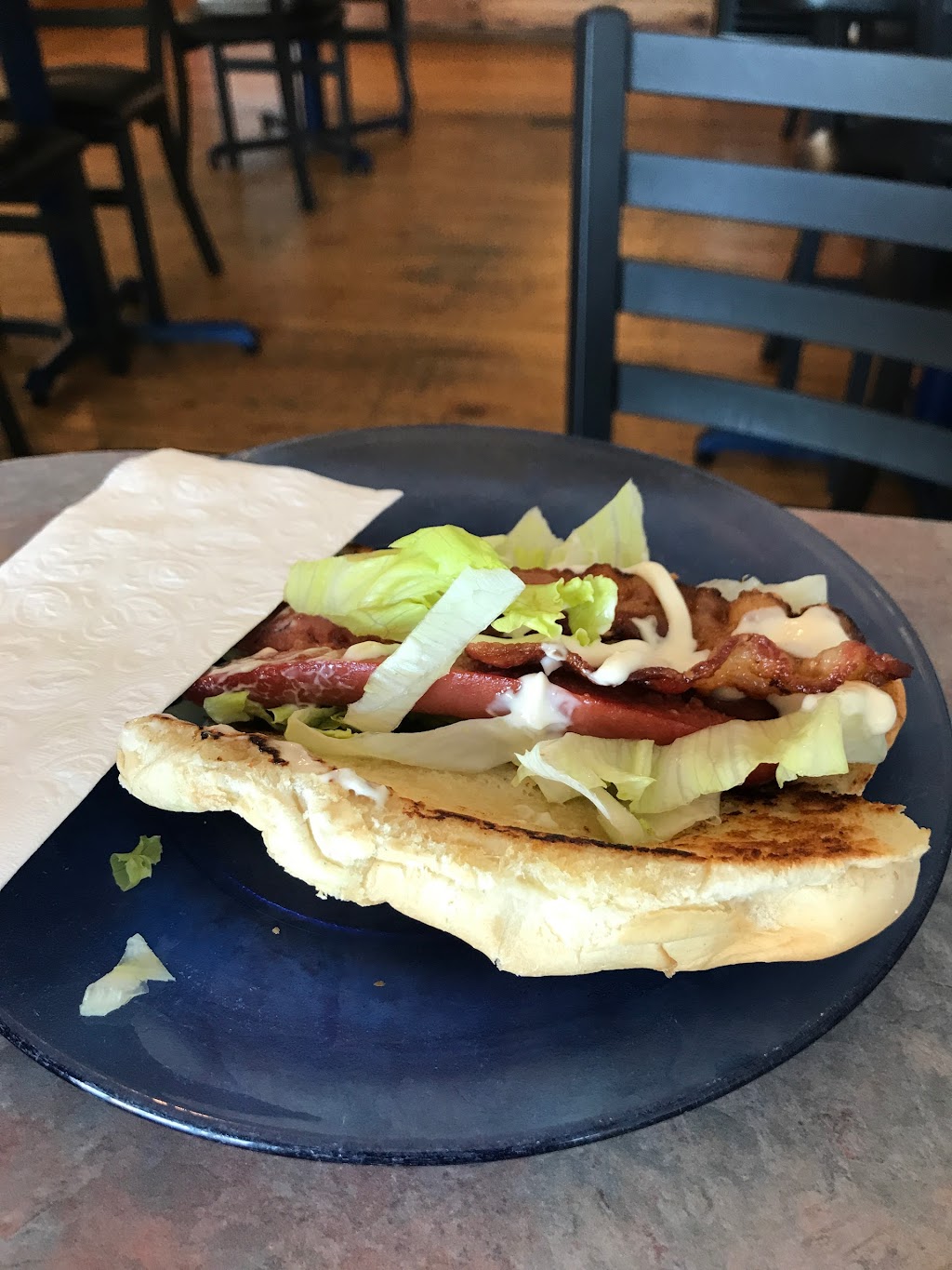 The Chesnutt Cafe | 10163 Durham St, Pugwash, NS B0K 1L0, Canada | Phone: (902) 243-2000