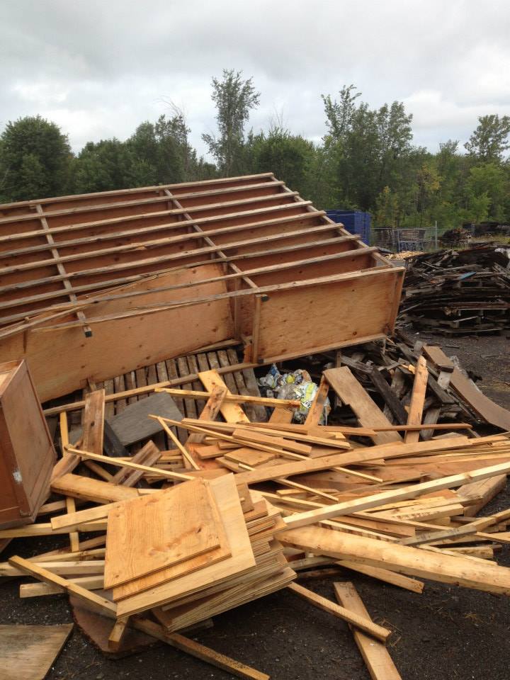 Littlemore Garbage Removal | Manotick,, Ottawa, ON K4M 1B4, Canada | Phone: (613) 325-1789