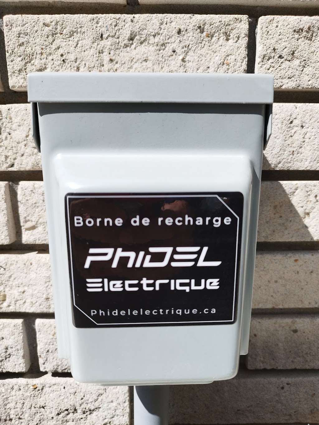 Phidel Électrique | 403 Rue Fréchette, Granby, QC J2G 5Z7, Canada | Phone: (579) 420-5791