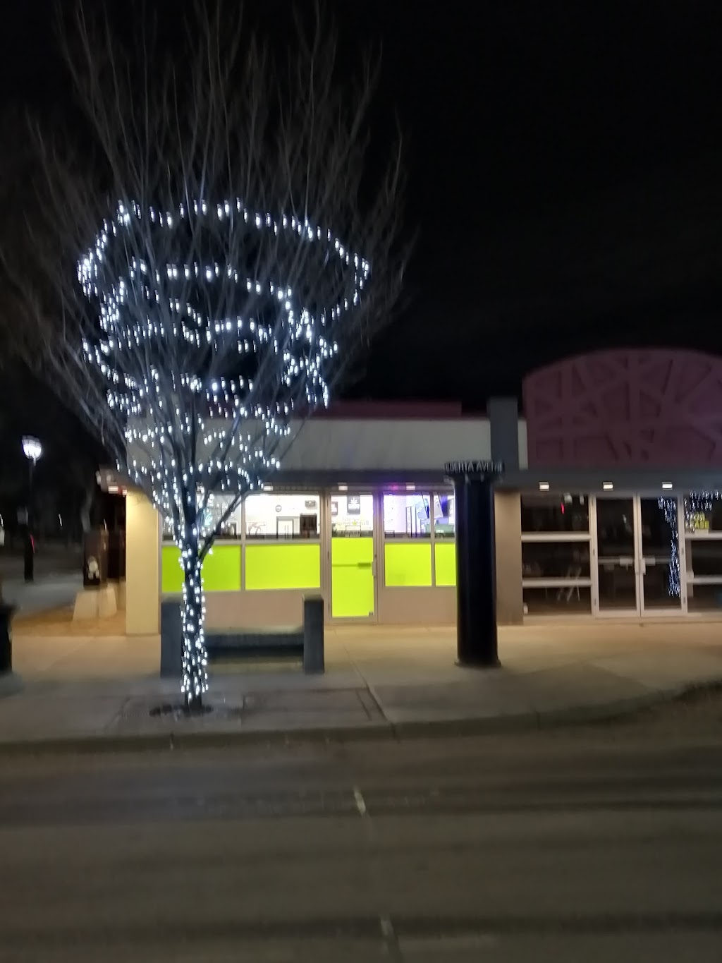 Mind-Full The Cannabis Store 118th | 10430 118 Ave NW, Edmonton, AB T5G 0P7, Canada | Phone: (780) 705-3250