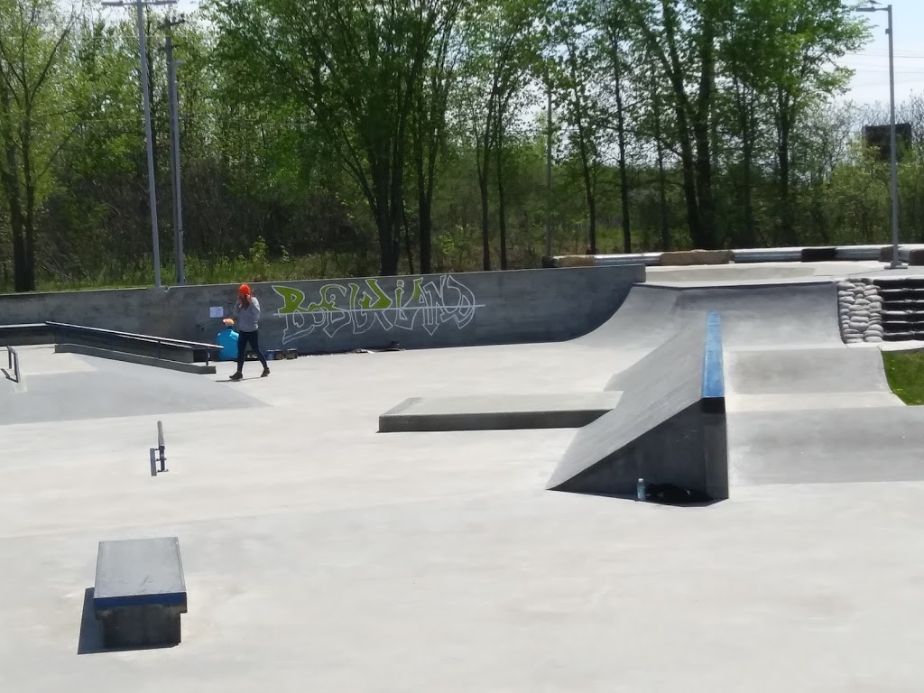Parc Jean-Jacques Rousseau | 1769-1777 Boulevard Lionel Bertrand, Boisbriand, QC J7H, Canada | Phone: (450) 435-1954