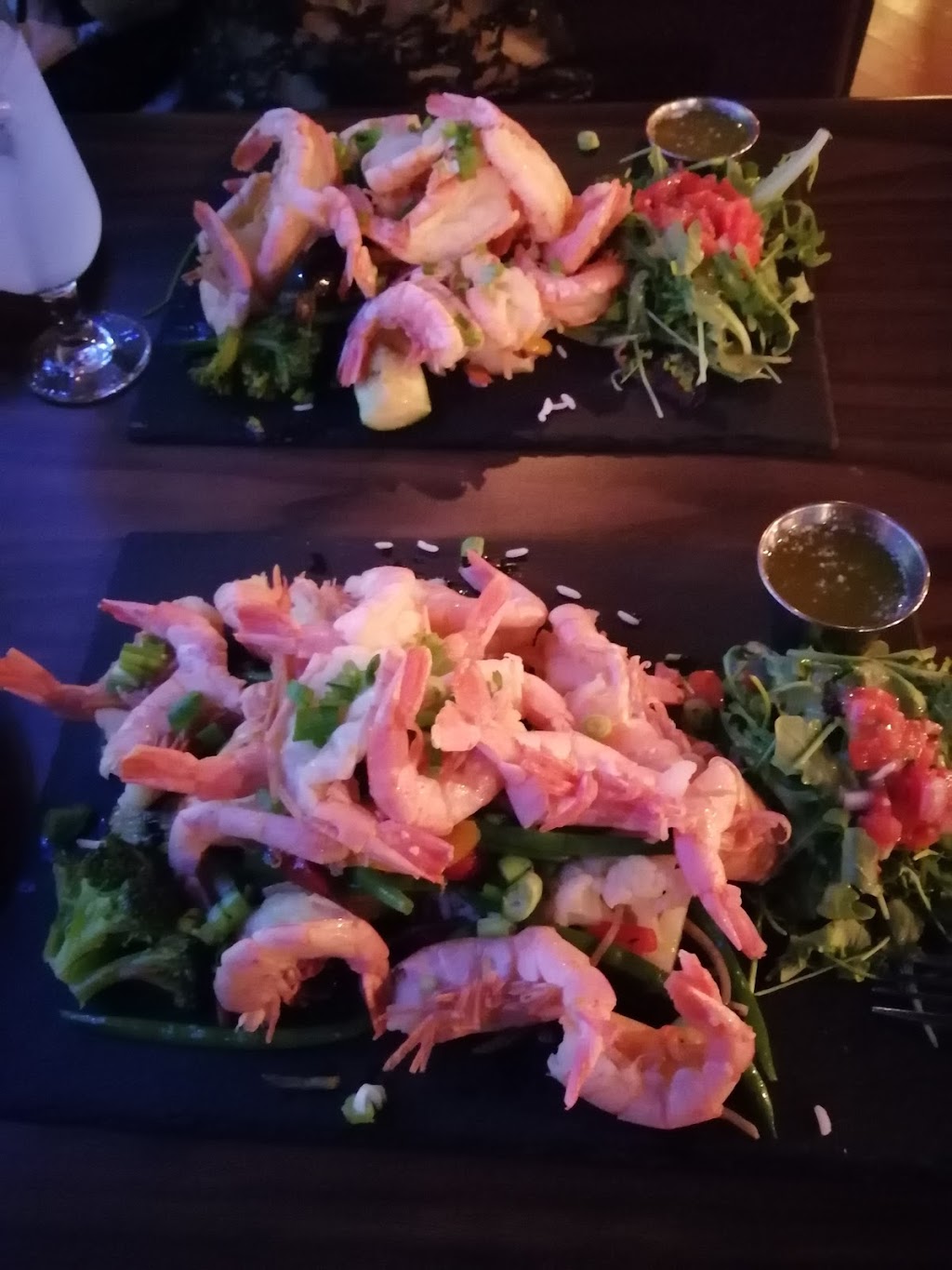 Resto Bar Suite 117 | 112 Av. de lÉglise, Dolbeau-Mistassini, QC G8L 4W4, Canada | Phone: (418) 276-5666