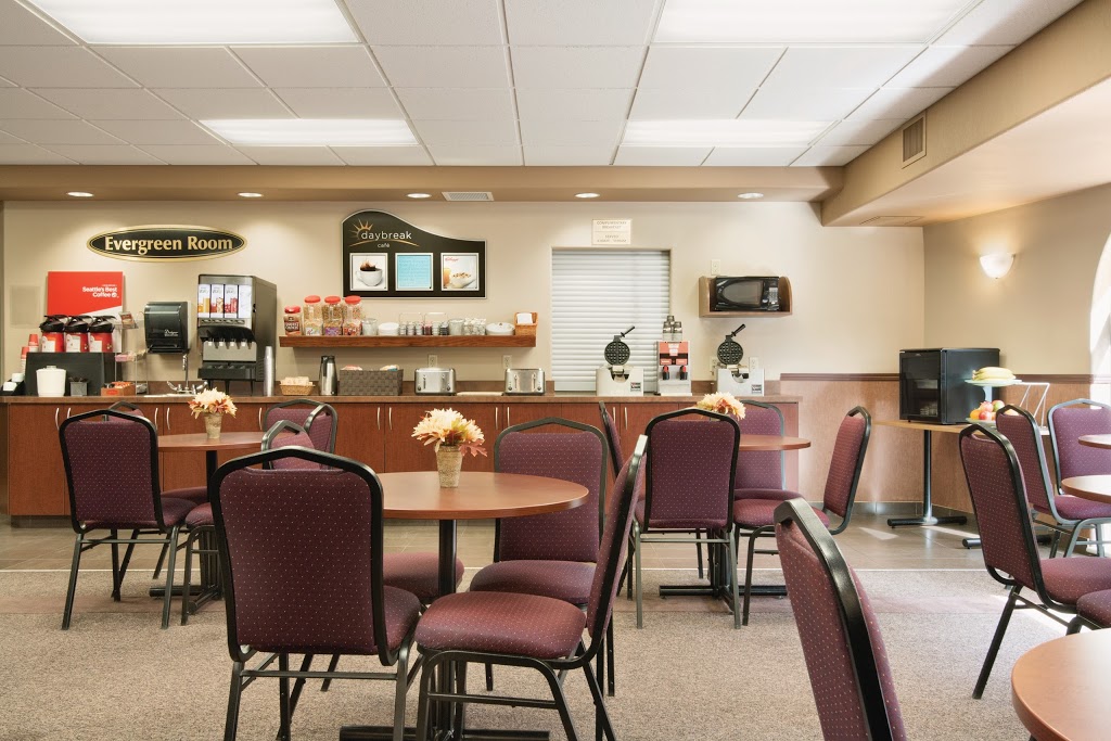 Days Inn by Wyndham Thunder Bay North | 1250 Golf Links Rd, Thunder Bay, ON P7B 0A1, Canada | Phone: (807) 344-3297
