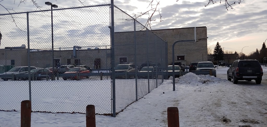 Kildonan East Collegiate | 845 Concordia Ave, Winnipeg, MB R2K 2M6, Canada | Phone: (204) 667-2960