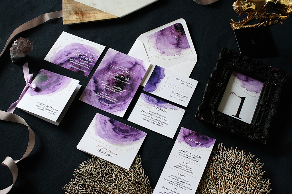 Love Weddings Canada | Online. Head office:, 1 Wellington St, Cookstown, ON L0L 1L0, Canada | Phone: (705) 434-8364