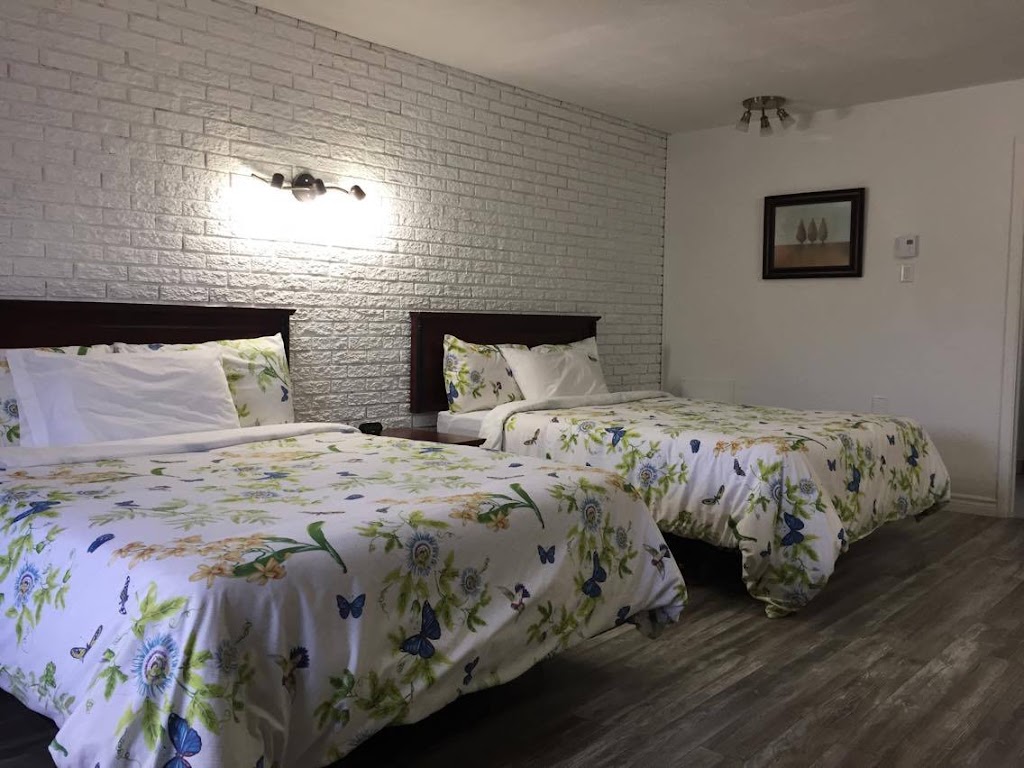 Complexe Dix80 | 1080 Bd Albiny Paquette, Mont-Laurier, QC J9L 1M1, Canada | Phone: (819) 623-2744