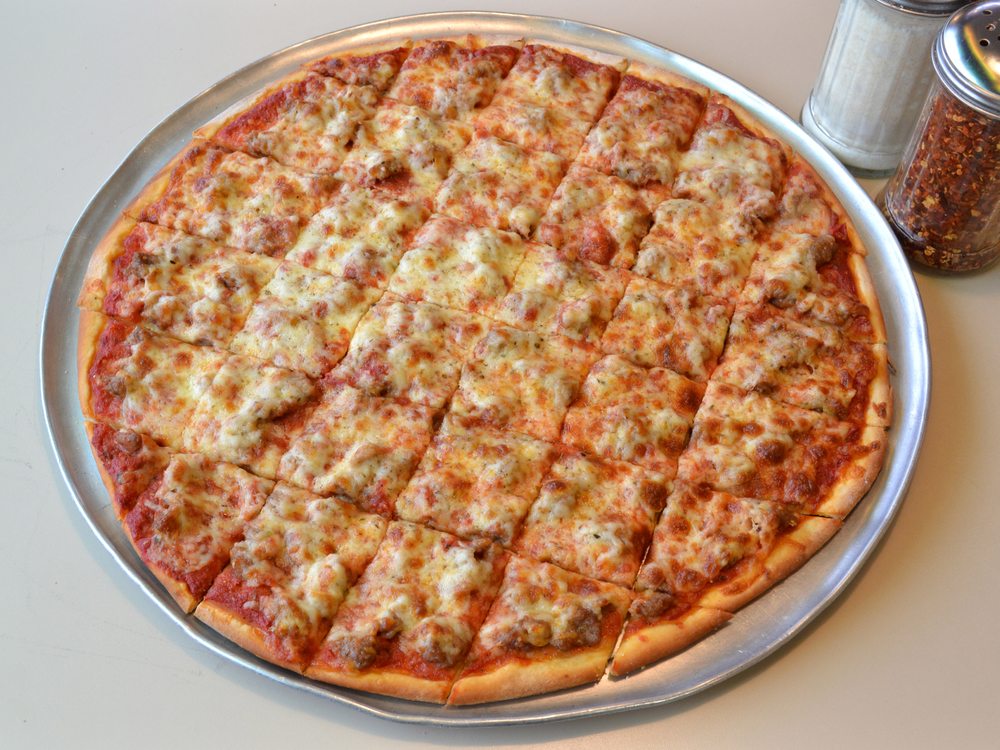 Papa Noels Pizzeria | 4232 US Rout 105, Sheldon, VT, 05483, Vermont 105, Sheldon, VT 05483, USA | Phone: (802) 933-7272