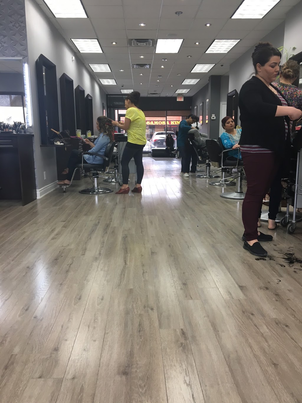 Laddis Beauty Parlour | 5200 Finch Ave E #106, Scarborough, ON M1S 4Z3, Canada | Phone: (416) 298-4300