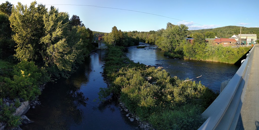 Maurices Motel | 125 Gale St, Canaan, VT 05903, USA | Phone: (802) 266-3453