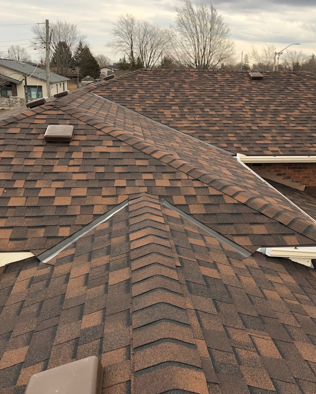 Scotts Roofing & Repairs | 72 West Street N, Thorold, ON L2V 2S5, Canada | Phone: (905) 351-4014