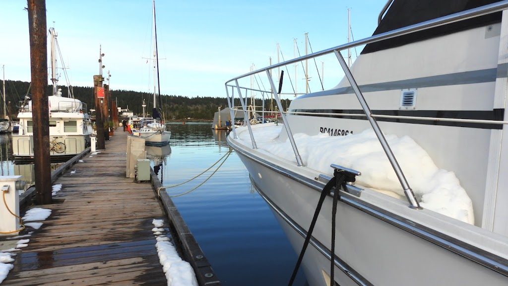 Ladysmith Fishermans Wharf | 837 Ludlow Rd, Ladysmith, BC V9G 1A1, Canada | Phone: (250) 245-7511